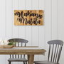 Wallity Hakuna Matata Motto Escultura de Pared de Madera Nogal y Negro